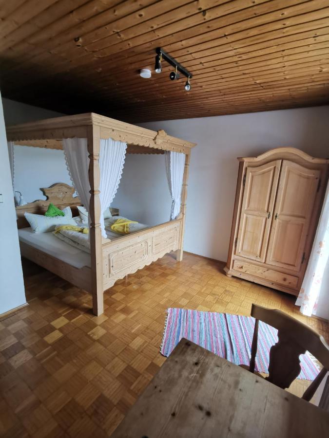 Hotel Garni Austermayer Traunreut Exterior foto